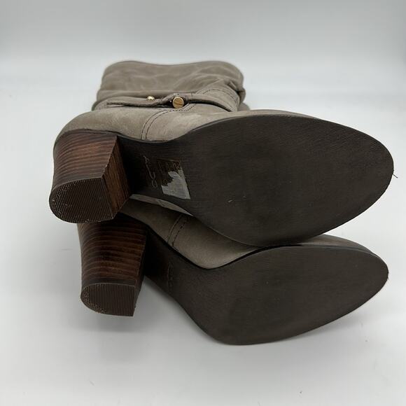 Aldo Gray Distressed Leather Boots Size 8- Heel is 3” - Picture 5 of 5